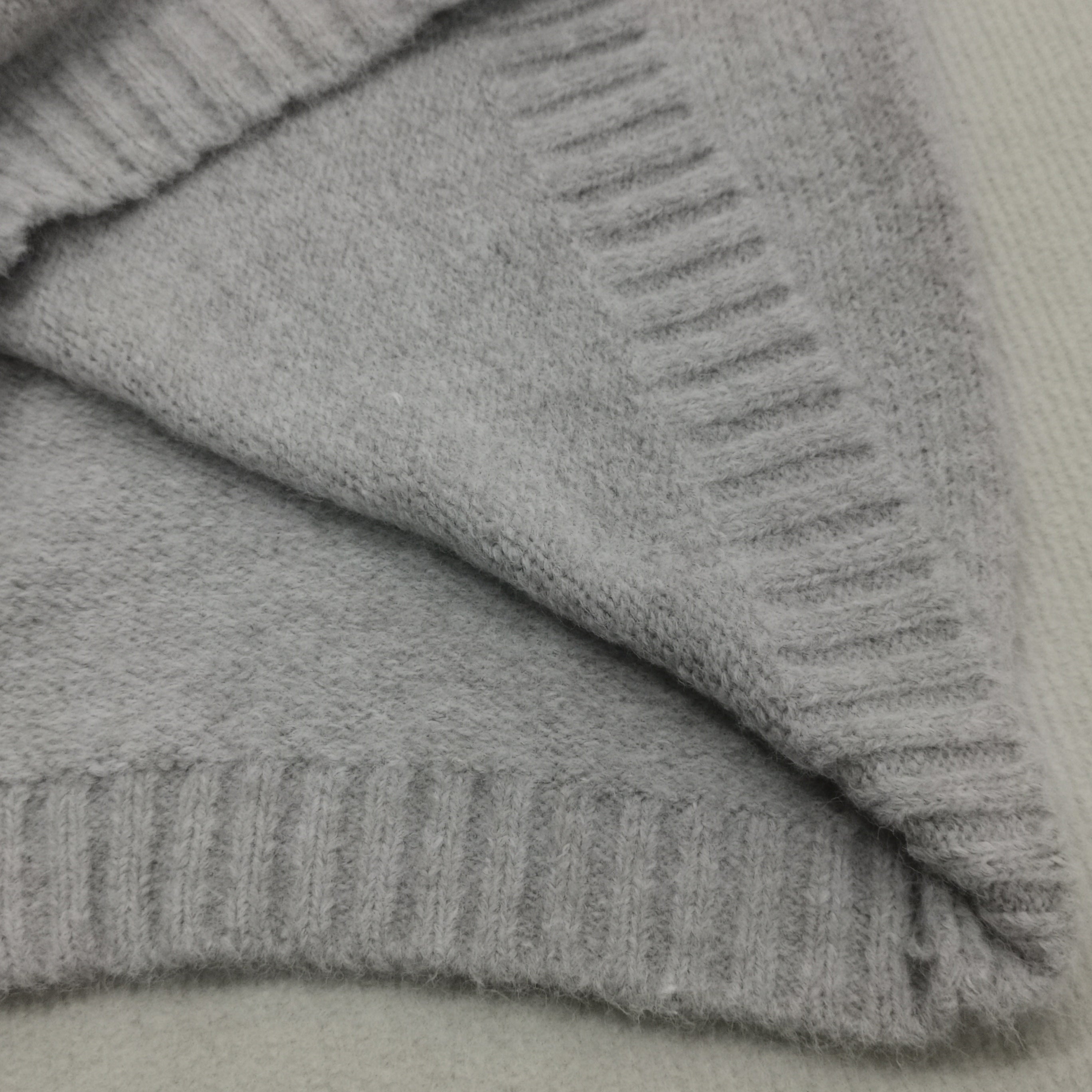 R&B | Übergroßer Strickpullover mit Tasche