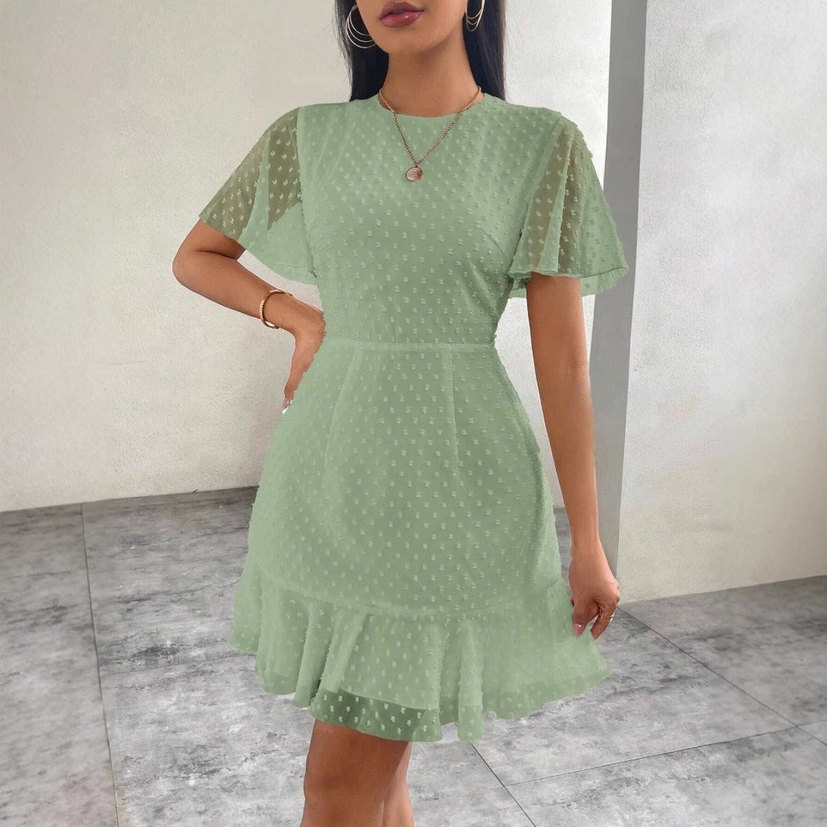 R&B | Dreidimensionales Kleid mit Rüschenrand und Punkten