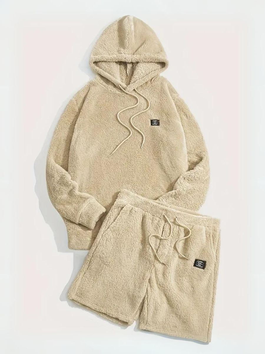 R&B | Fluffy Hoodie und Shorts