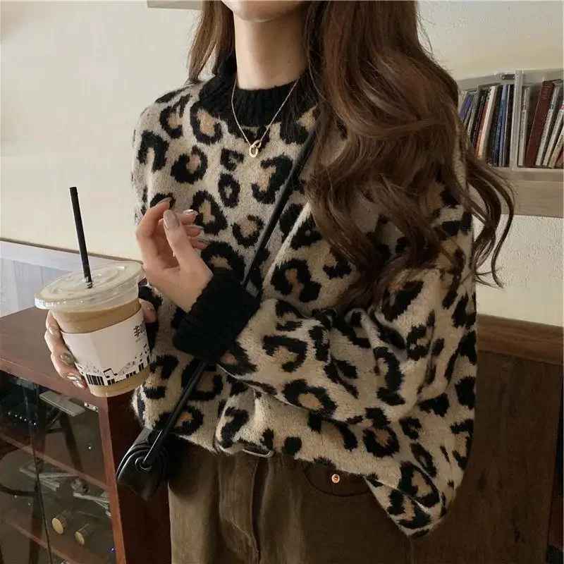 R&B | Stylischer Pullover mit Leopardenmuster