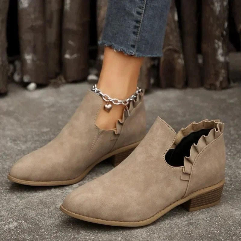 Elina Haltbare und Rutschfeste Stiefelette mit Rüschendetails R&B