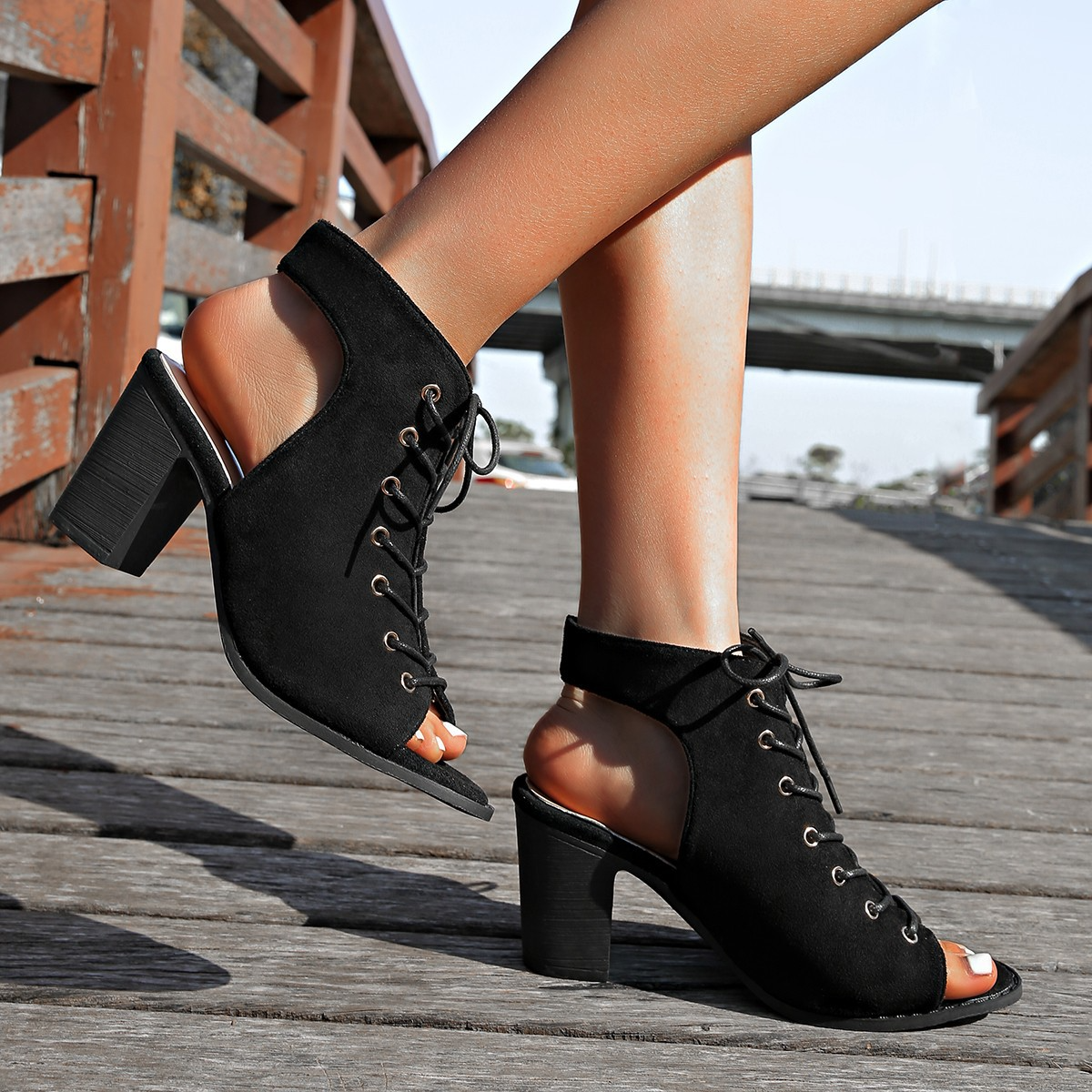 Schnür High Heel Sandalen mit Blockabsatz R&B