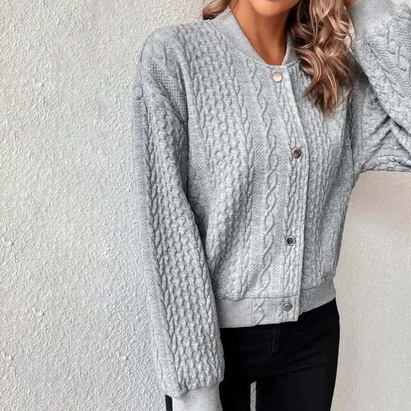 R&B | Gestrickte Strickjacke