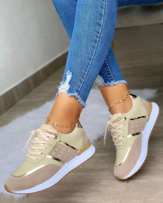R&B - Sneakers mit dicker Sohle und Metall-Emblem