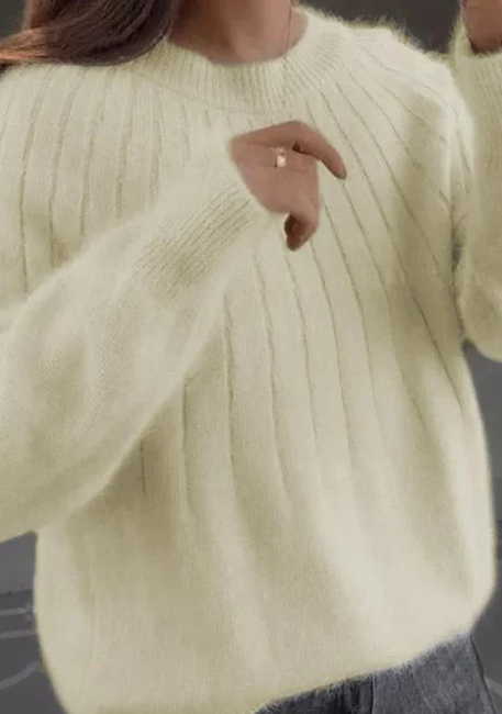 R&B | Flauschiger Strickpullover