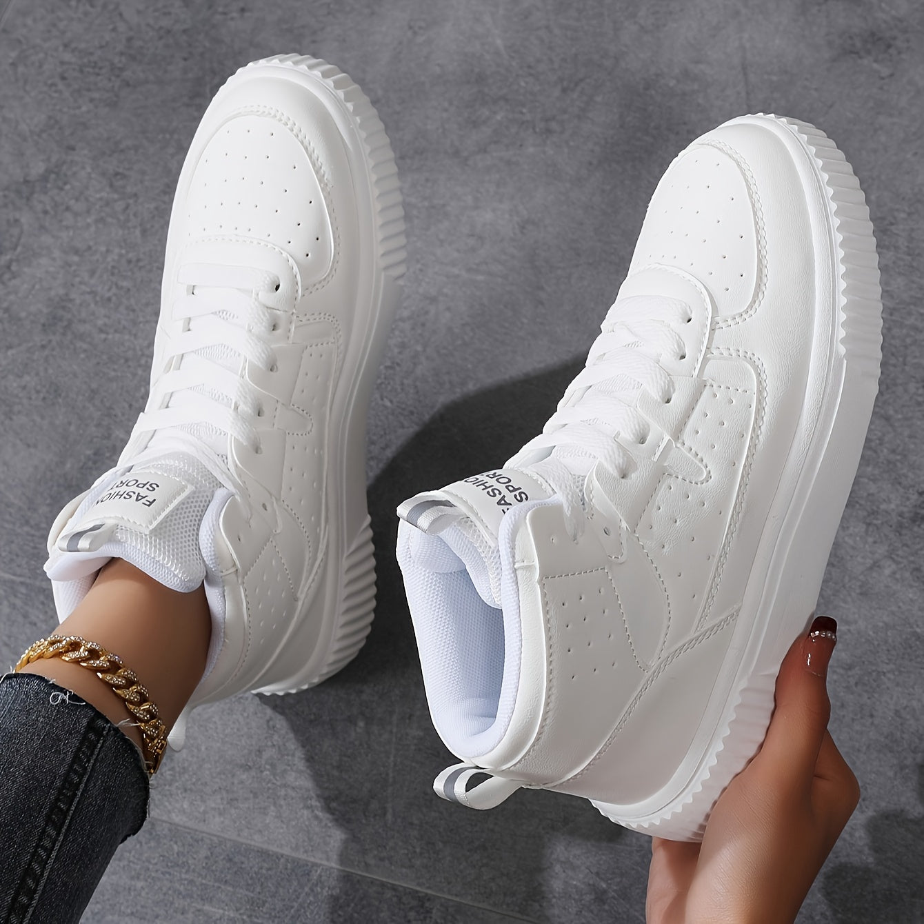 HighTop Sneakers Sara R&B