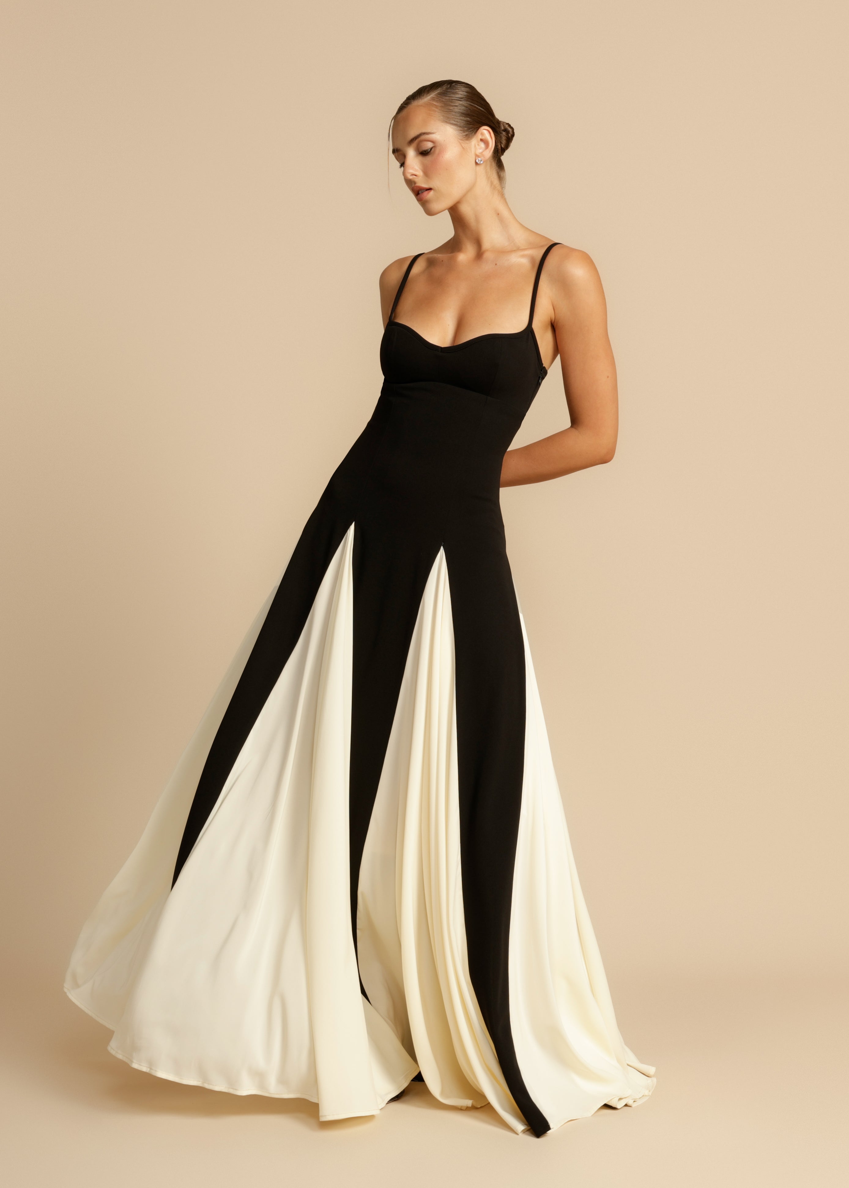 Spaghettibandje Farbblock Swing Maxikleid