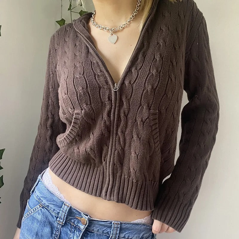 R&B | Gemütlicher Kapuzenstrickcardigan mit Knopfleiste Vorne