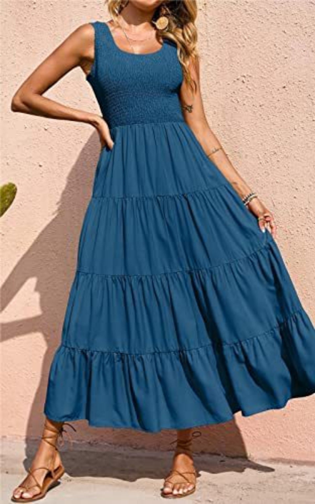 R&B | Hosenträger, die ein Wortkleid spleißen