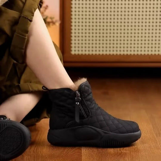 R&B | Kurze Stiefel mit Kette An Der Seite