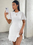 R&B | Dreidimensionales Kleid mit Rüschenrand und Punkten