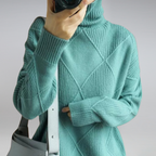 R&B | geometrischer Strickpullover mit Rollkragen