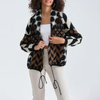 R&B | Gemütliche Softjacke mit Modernen Geometrischen Mustern