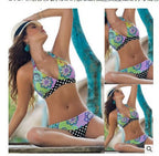 Damen Triangel-Bikini mit lR&Bhaftem Blumenmuster und gepunktetem Höschen R&B