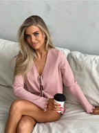 R&B | Langärmeliges Top mit Schnürsenkeln und Shorts Set