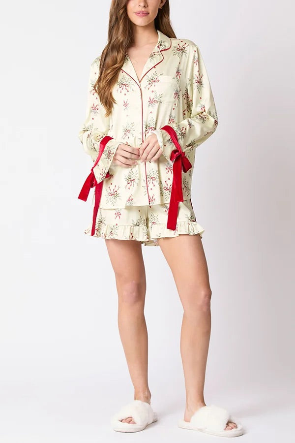 R&B | Weihnachten Mode Gedruckte Fliege Oberteil und Elastischer Taillen Rüschenshorts Set