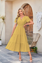 R&B | Kleid mit V-Ausschnitt und plissierten Blasenärmeln