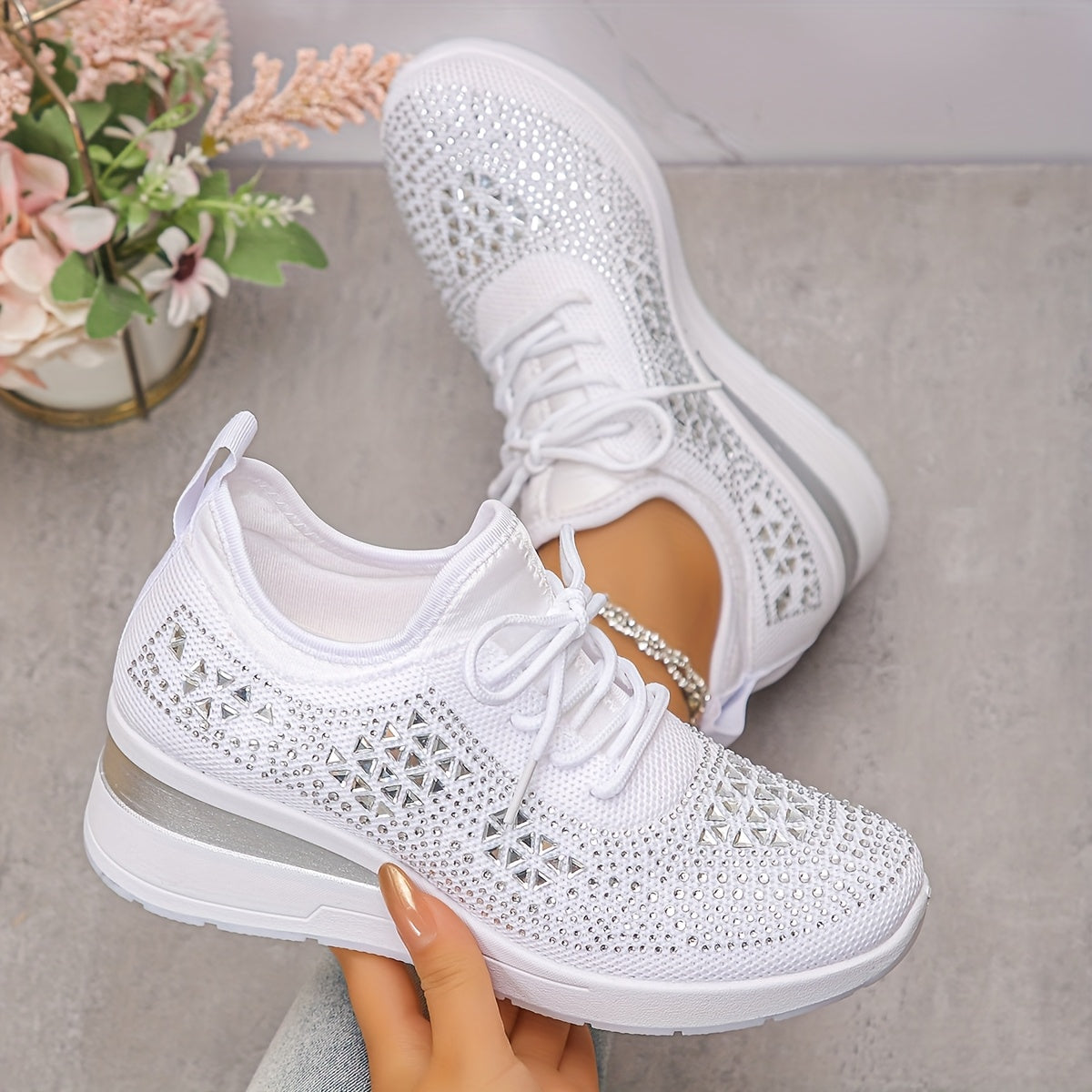 Elegante Sneakers mit Strasssteinen R&B R&B