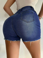 R&B | Zerrissene Denim-Shorts mit hoher Taille und handgefertigter Perlenkette für Damen