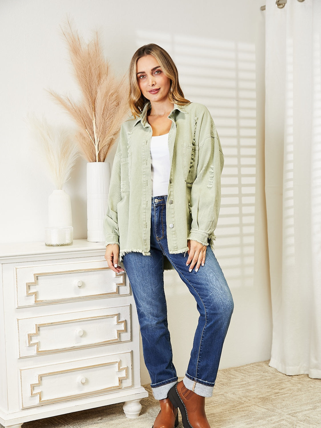 R&B | Zerrissene Rohsaum-Denimjacke