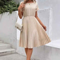 R&B | Einfarbig Plissierter Kurzarmkleid