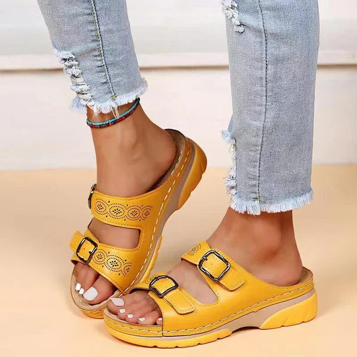 Bequeme orthopädische Sandalen für Damen