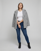 R&B | Wintermode für Frauen mit modernem Schnitt ideal für kaltes Wetter