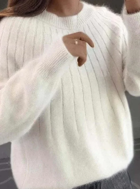 R&B | Flauschiger Strickpullover