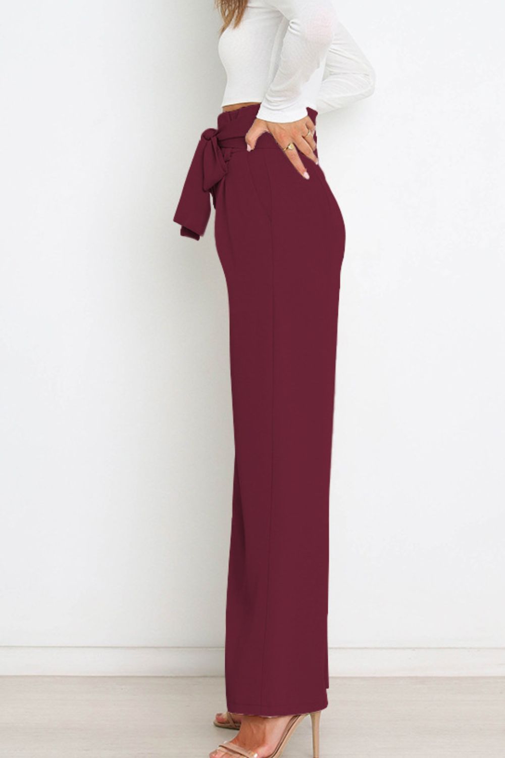 R&B | Hohe Taille Paperbag Hose mit Schleifendetail