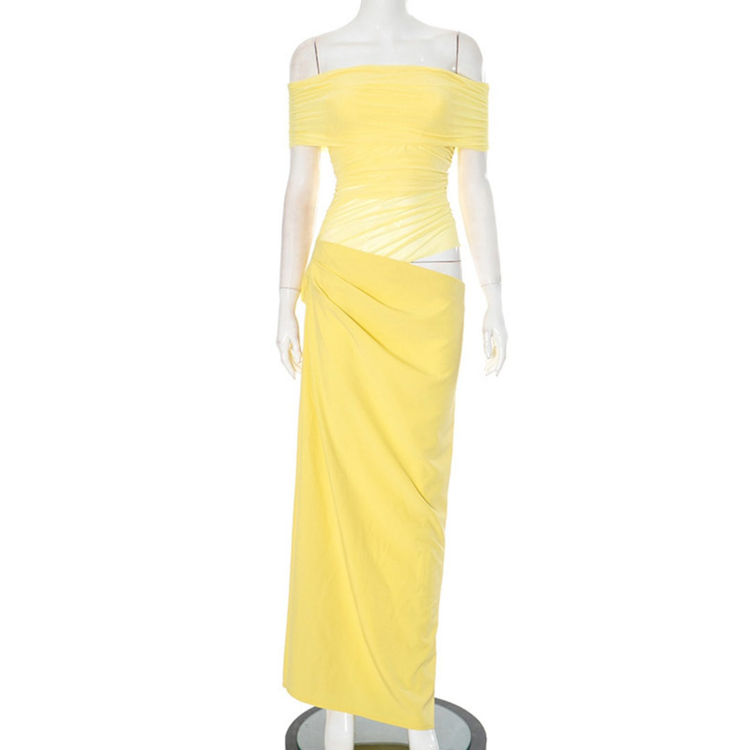 R&B | Ein-Wort-Kragen-Plissee-Kleid aus Mesh mit diagonaler Spanne