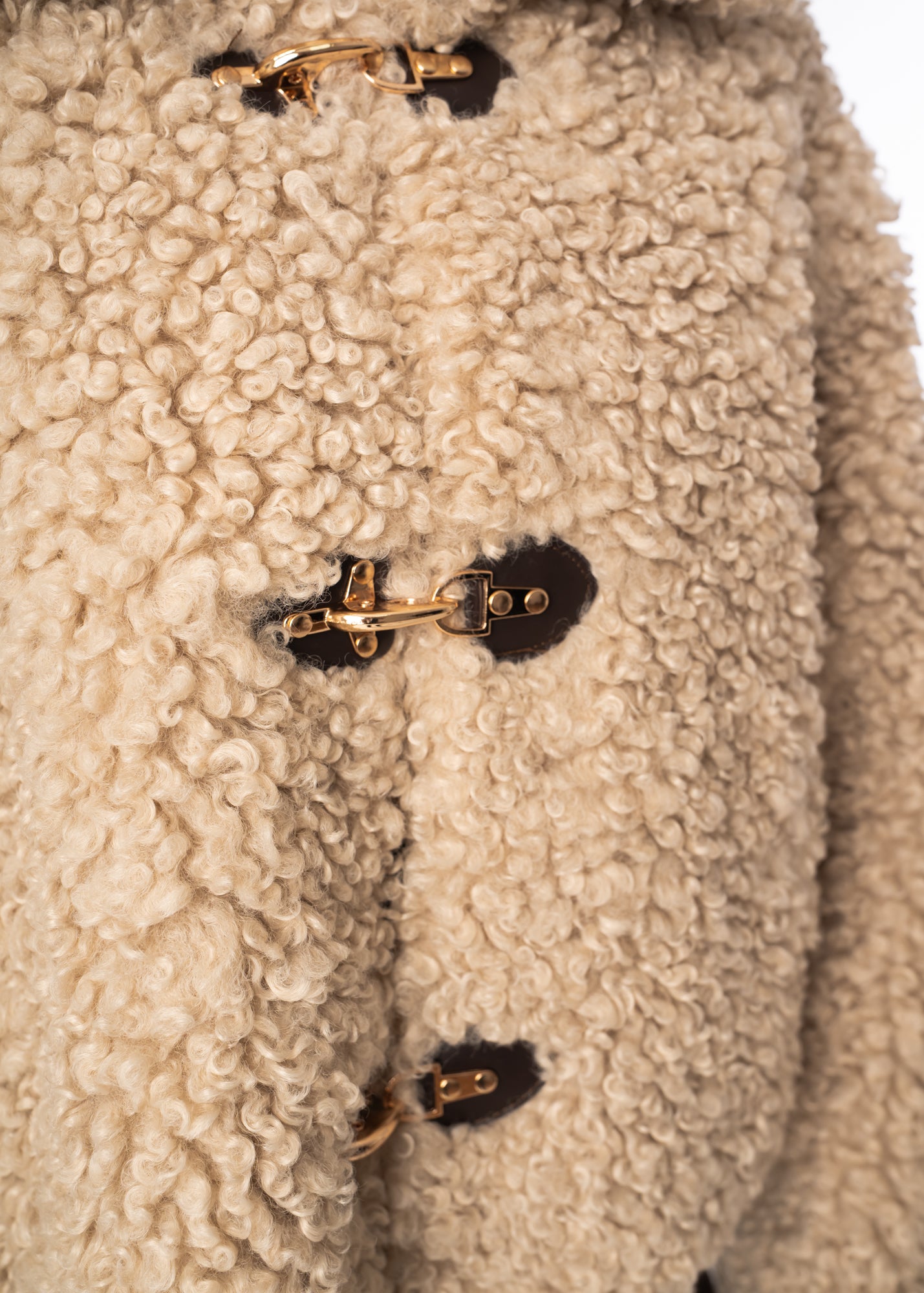 R&B | Locker Sitzende Schafslederjacke mit Locken