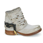 R&B | Retro Lederstiefel