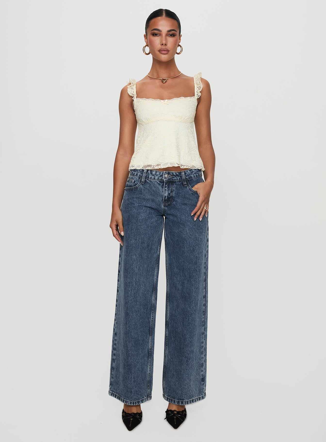 R&B | Damen Zartes Spitzenoberteil Elegantes Design