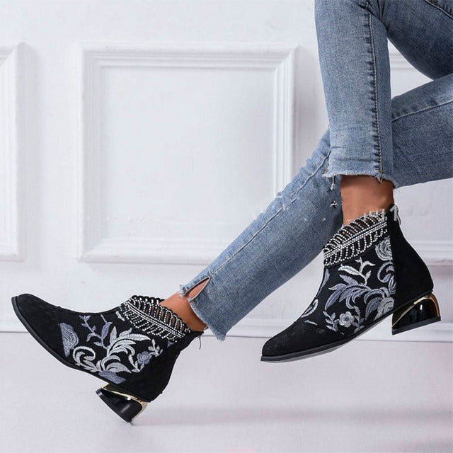 Bestickte Vintage-Stiefeletten R&B