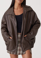 R&B | Lederjacke – Lokomotiv-inspirierter Stil