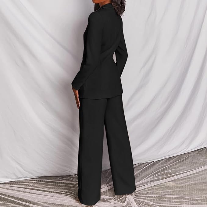 R&B | Elegantes Ensemble Bestehend Aus Einem Edlen Blazer und Einer Eleganten Hose