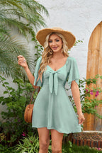 R&B | Kleid mit V-Ausschnitt und Schleife zum Schnüren