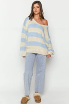 R&B | Off-Shoulder gestreifter Strickpullover für den Herbst-Look