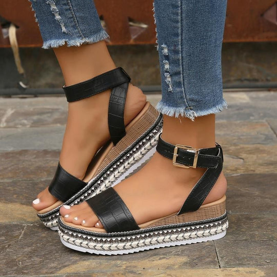 R&B | Sommer Sandalen mit Schnallenriemen und Plateau