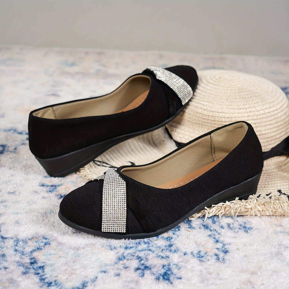 Elegante Kristall-Bogen-Keilabsatz-Sandalen R&B R&B