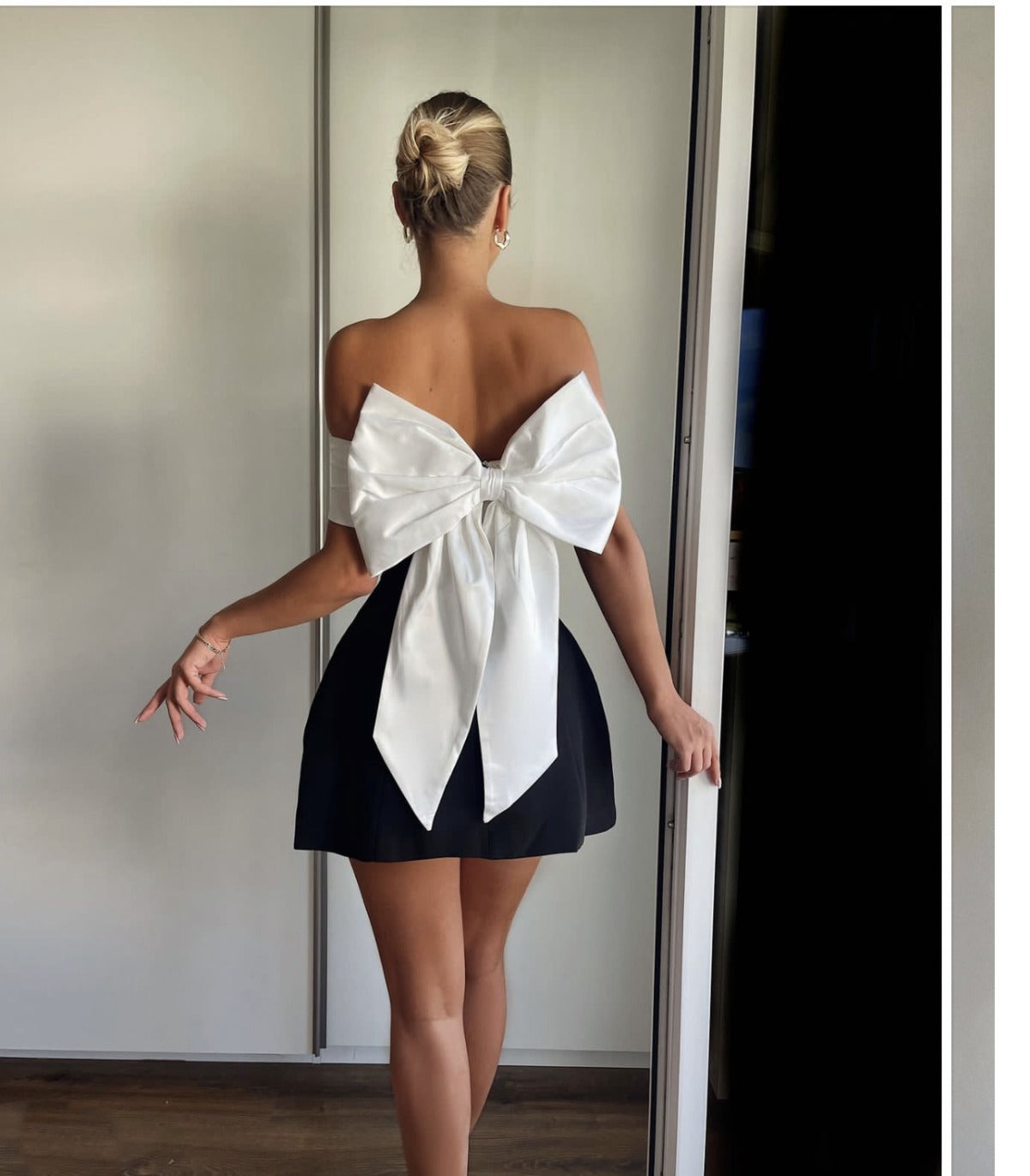 R&B | Ein-Wort-Schulter schwarz-weißes Kleid mit kontrastierender Schleife