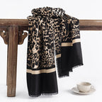 R&B | Eleganter Schal mit Leopardenmuster