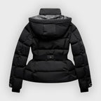 R&B | Damen isolierte schwarze Gürtel-Skijacke