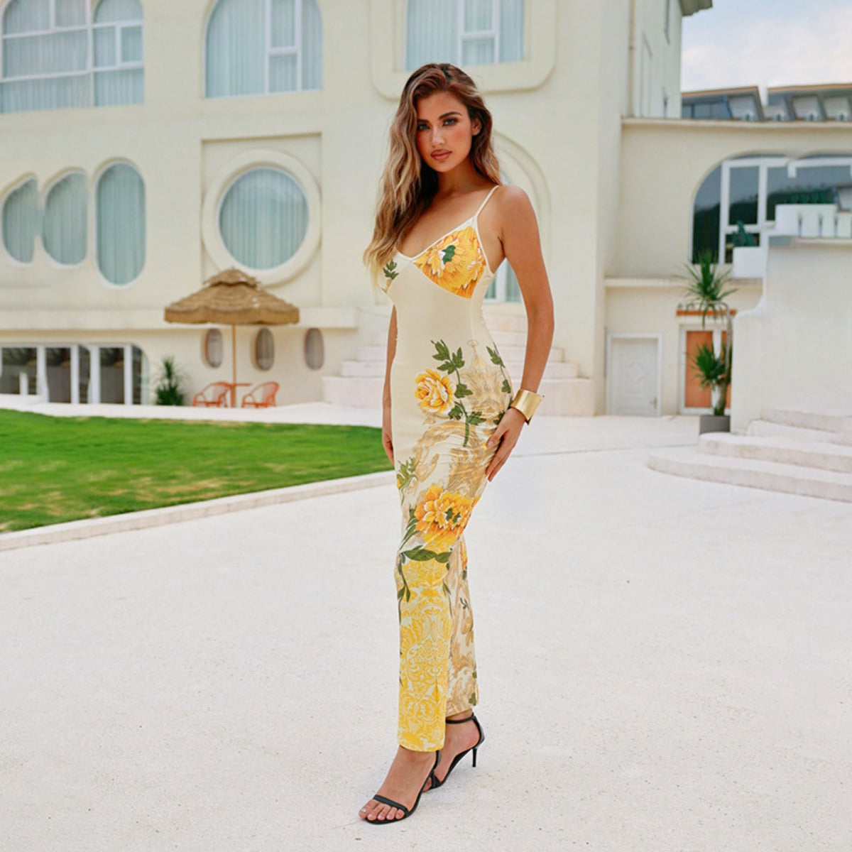 R&B | Schlankes Kleid mit Sling-Print