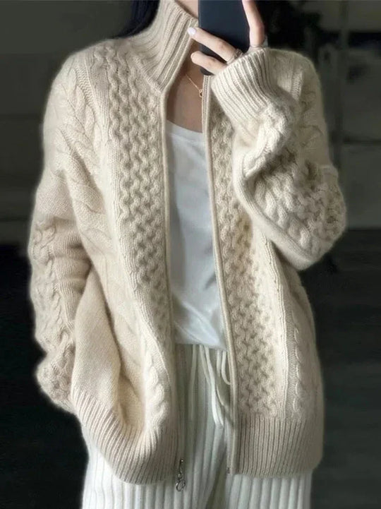 R&B | Modische und Minimalistische Winterjacke