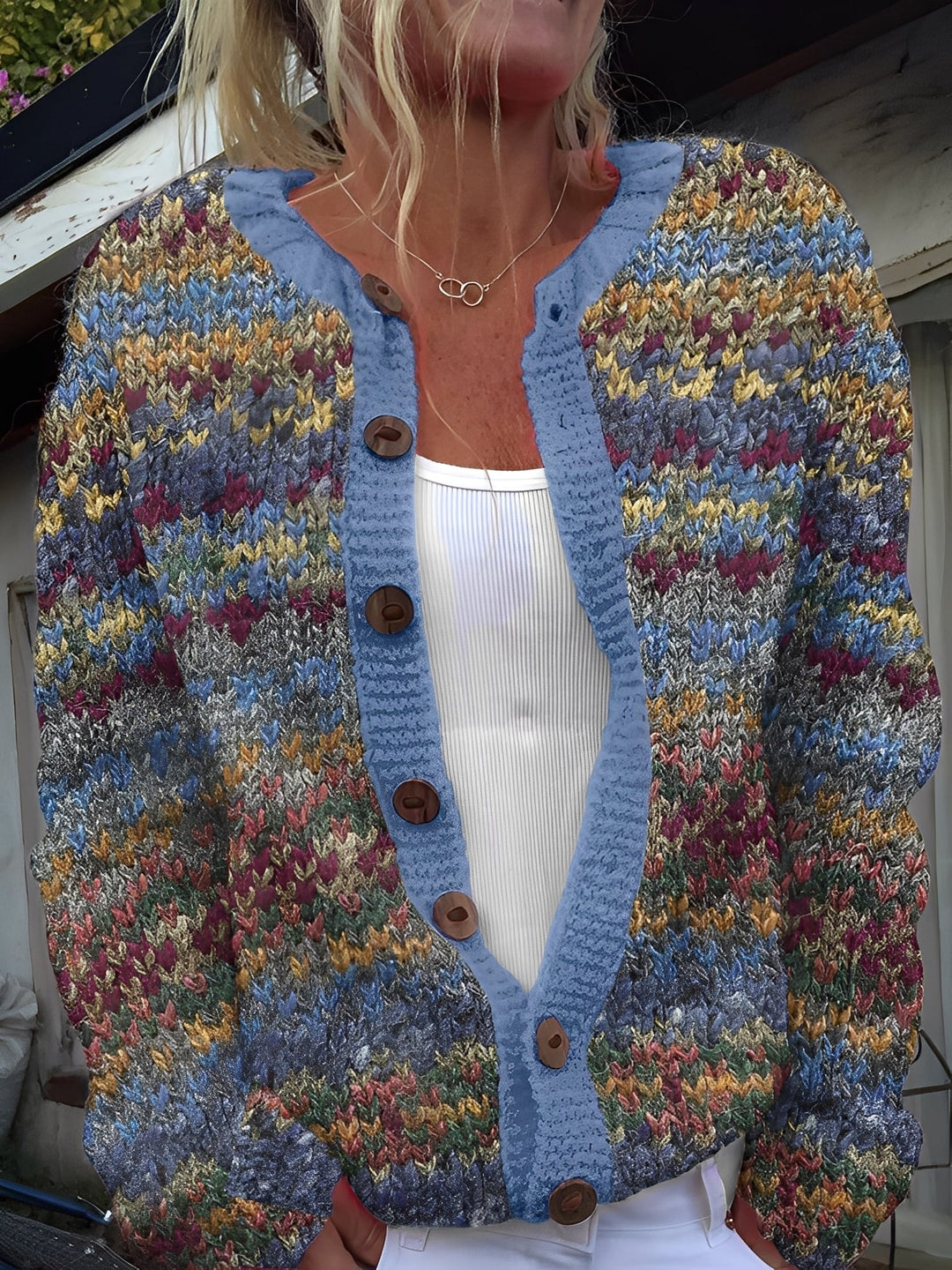 R&B | Elegante Damenstrickjacke mit Knöpfen