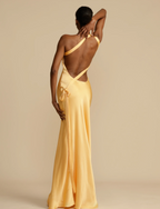 R&B | Satin Kleid - Luxus Glanz - Perfekt für Sommerveranstaltungen