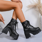 Damen Chunky Stiefel mit dekorativen Riemen und robustem Profil R&B