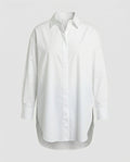 Stylisches Oversize-Shirt mit hochgekrempelten Ärmeln