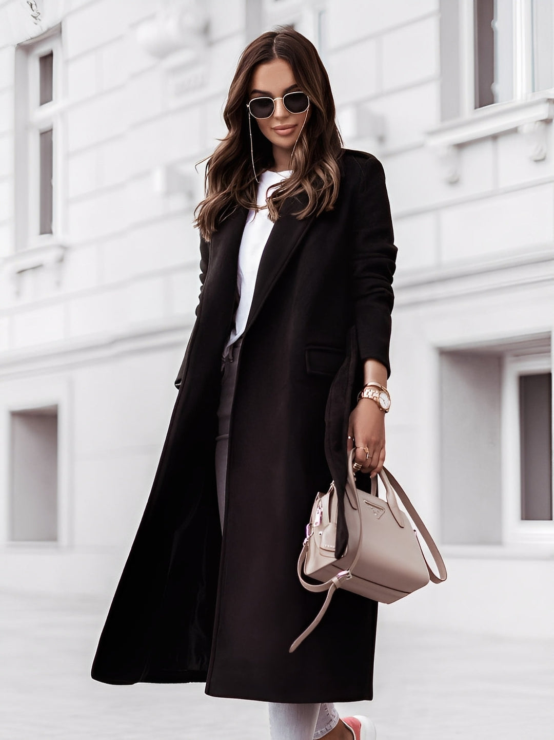R&B | Stylischer Wollmantel mit Taillengürtel für Frauen